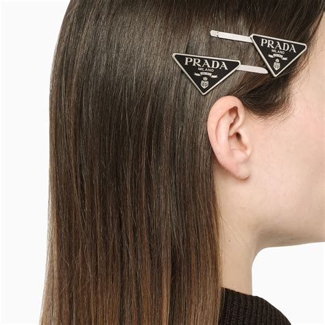 prada clip hair